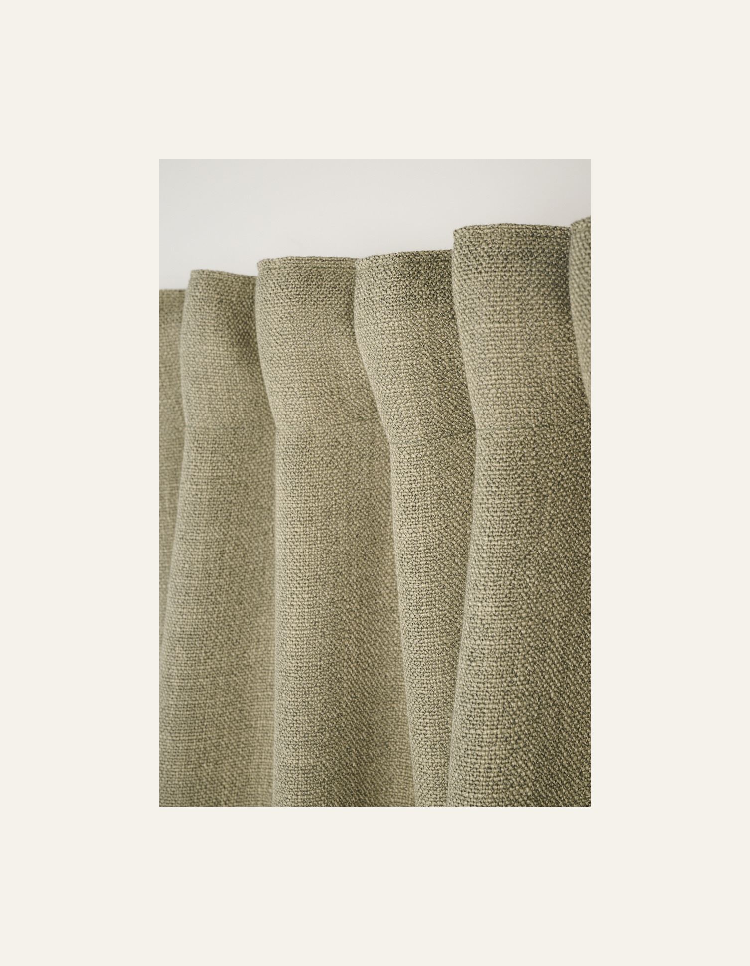 Gardin mellangrön - 3