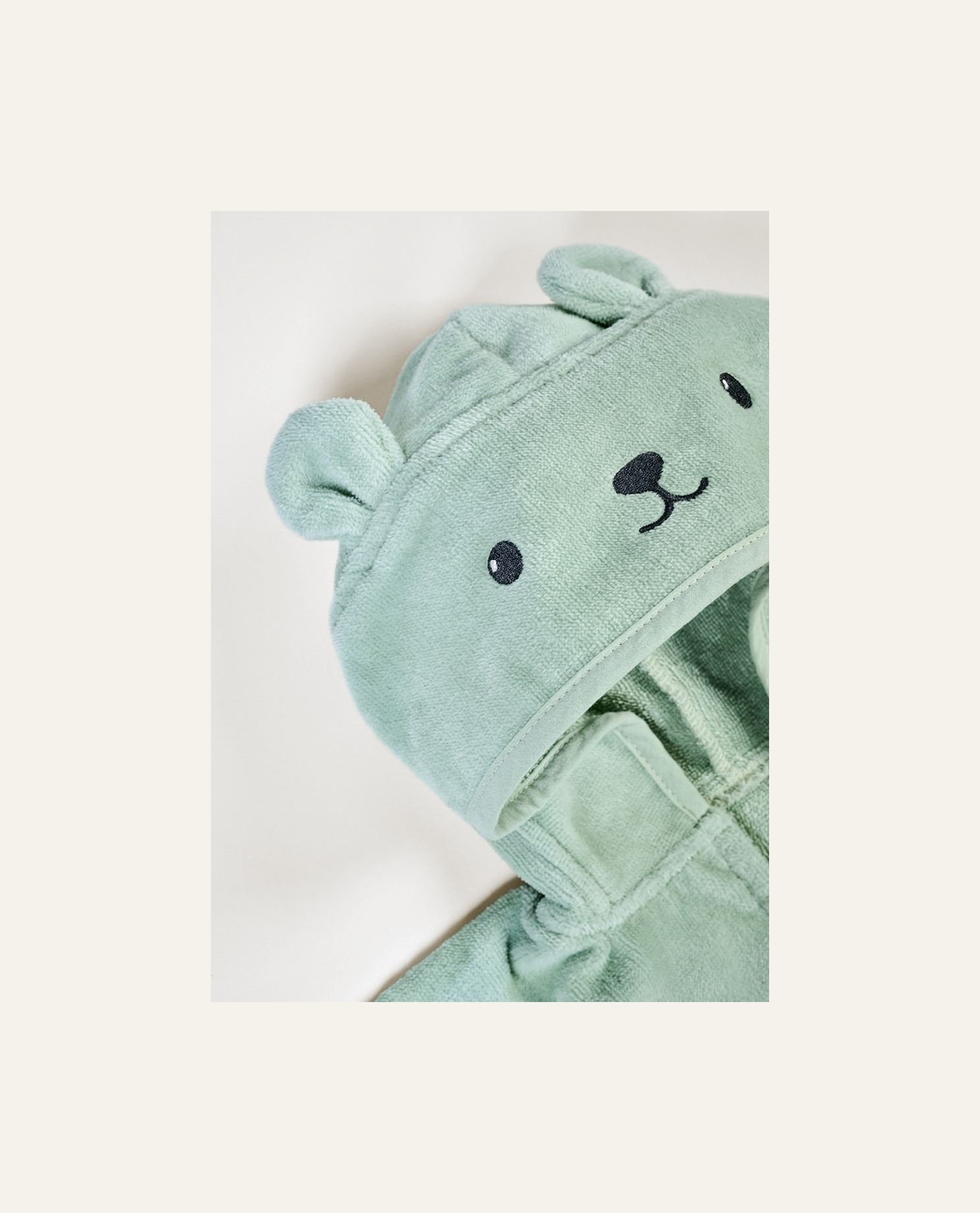 Poncho ljusgrön - 3