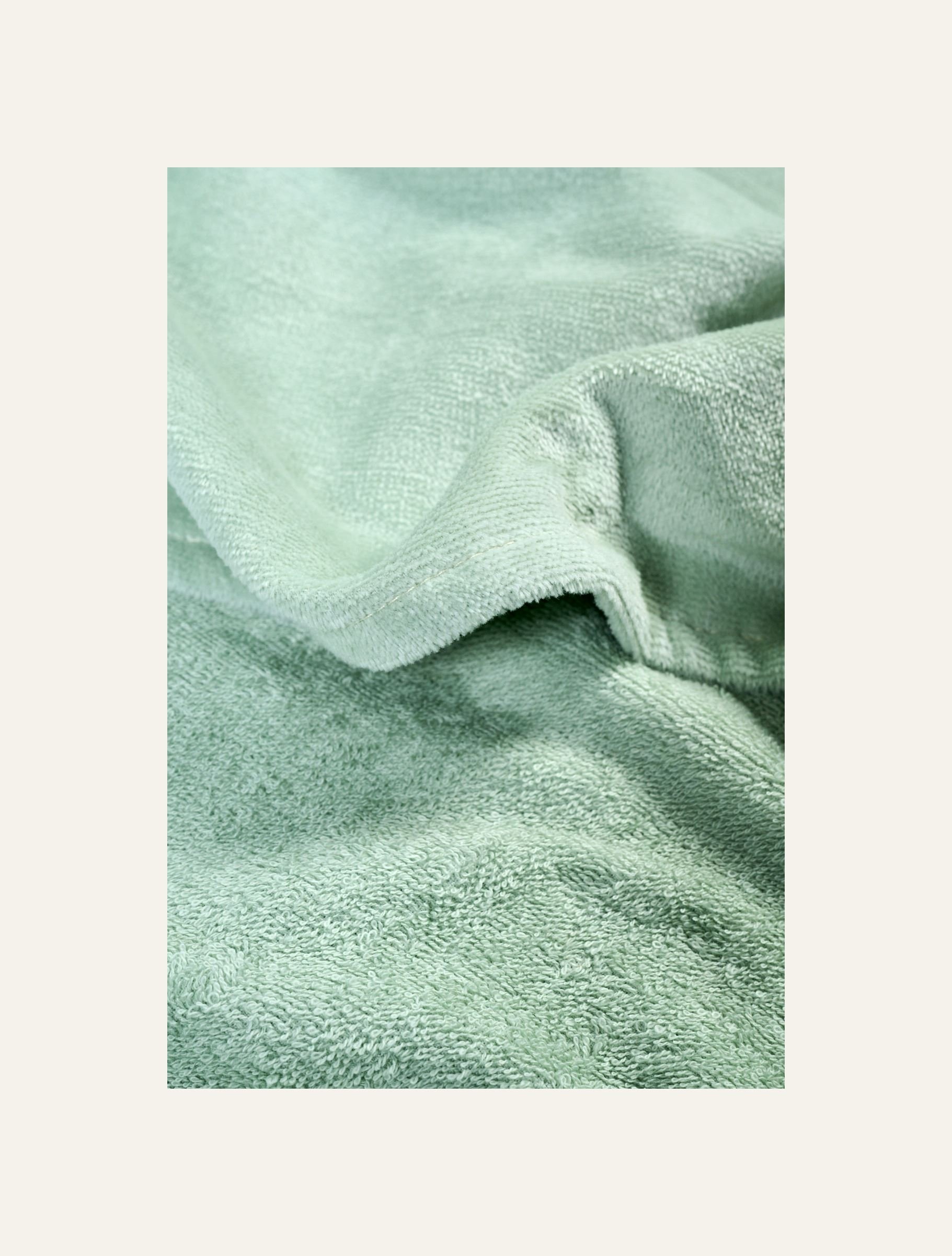 Poncho ljusgrön - 2