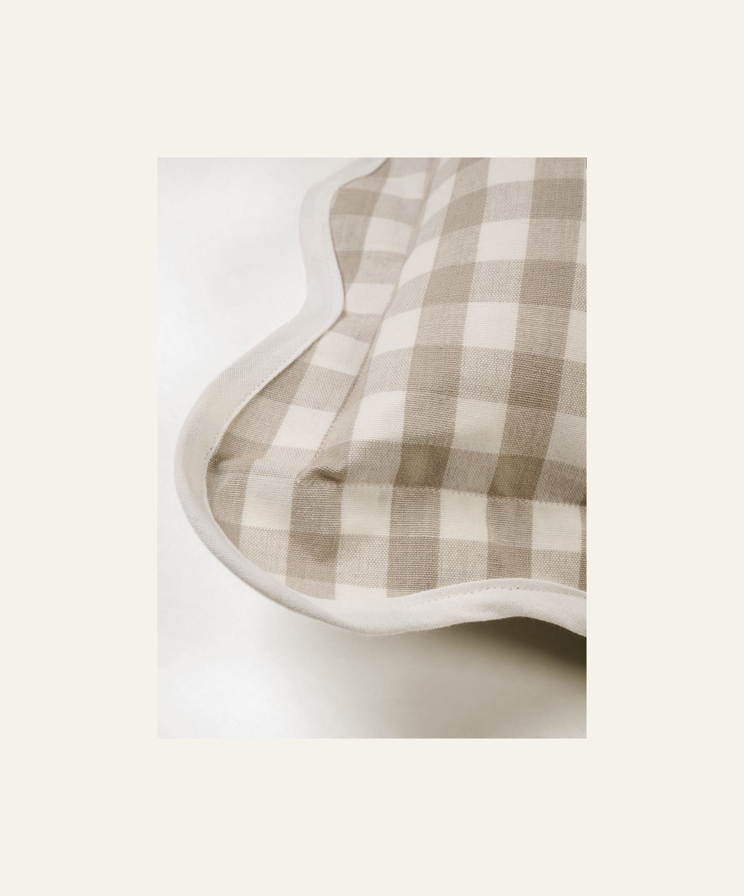 Prydnadskudde beige - 2