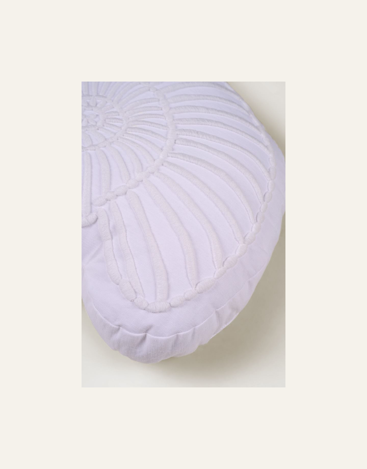 Prydnadskudde vit - 2