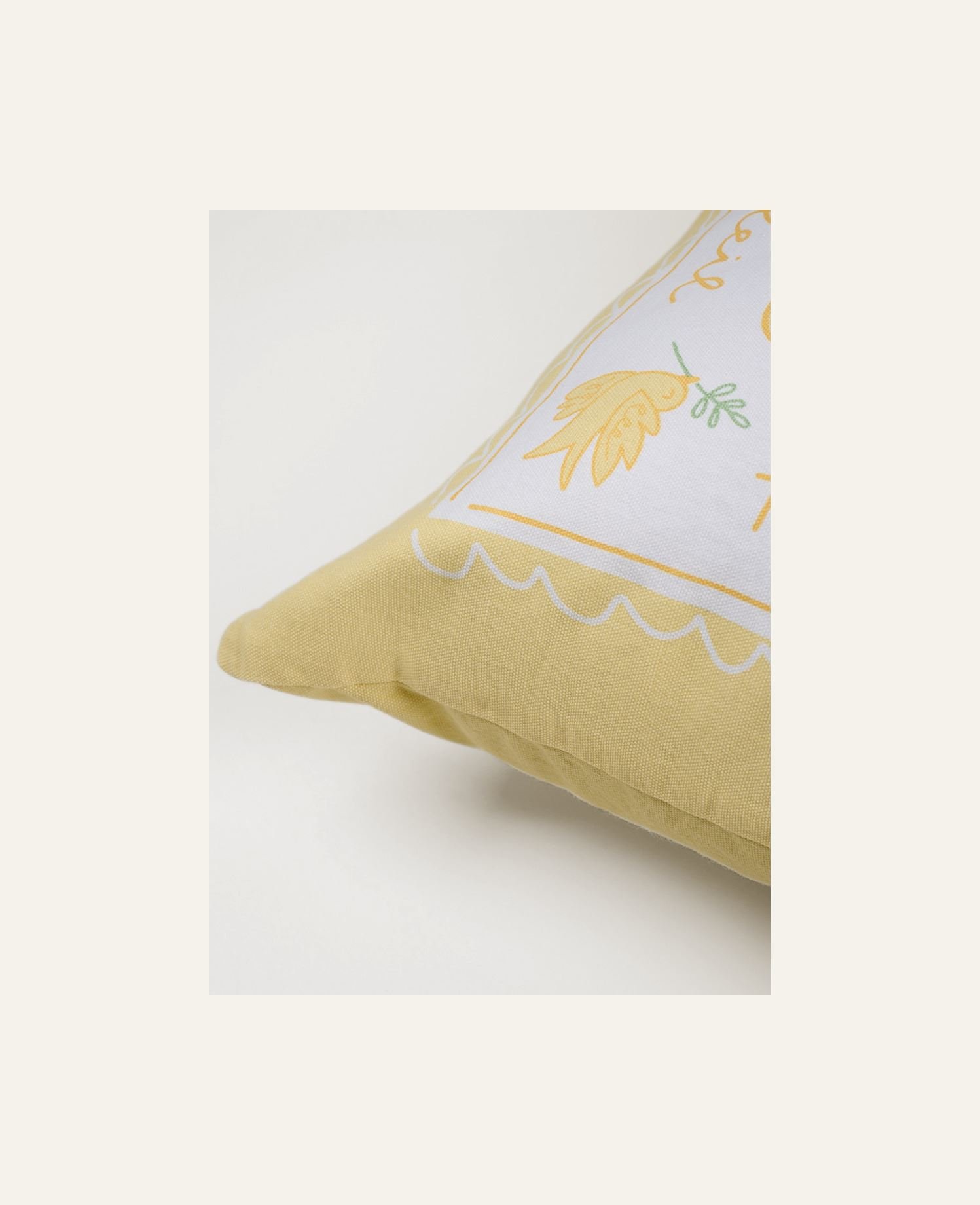 Prydnadskudde gul - 3