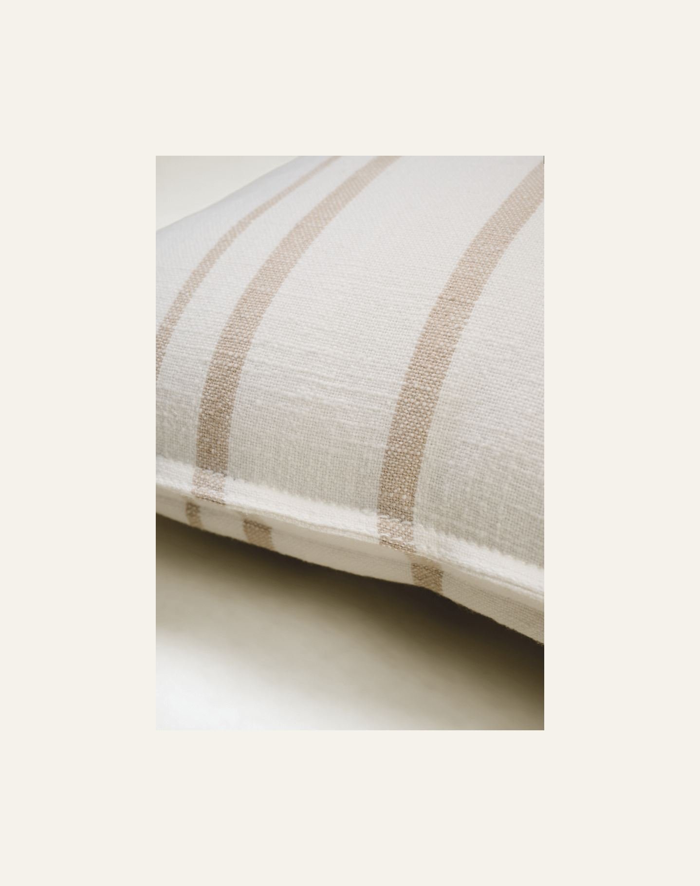 Prydnadskudde beige - 3