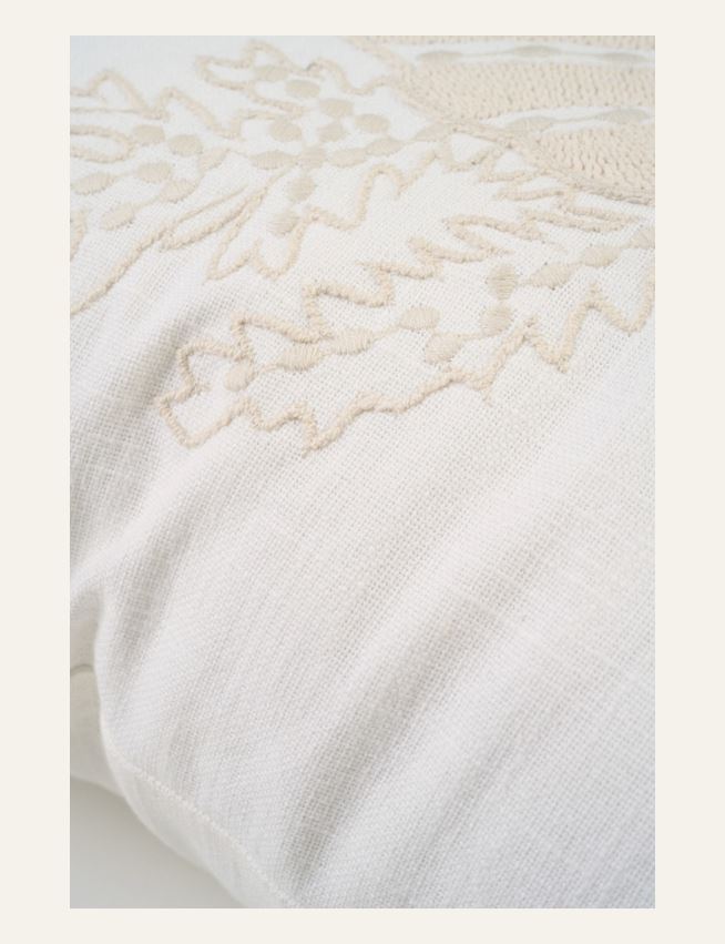 Prydnadskudde vit - 2