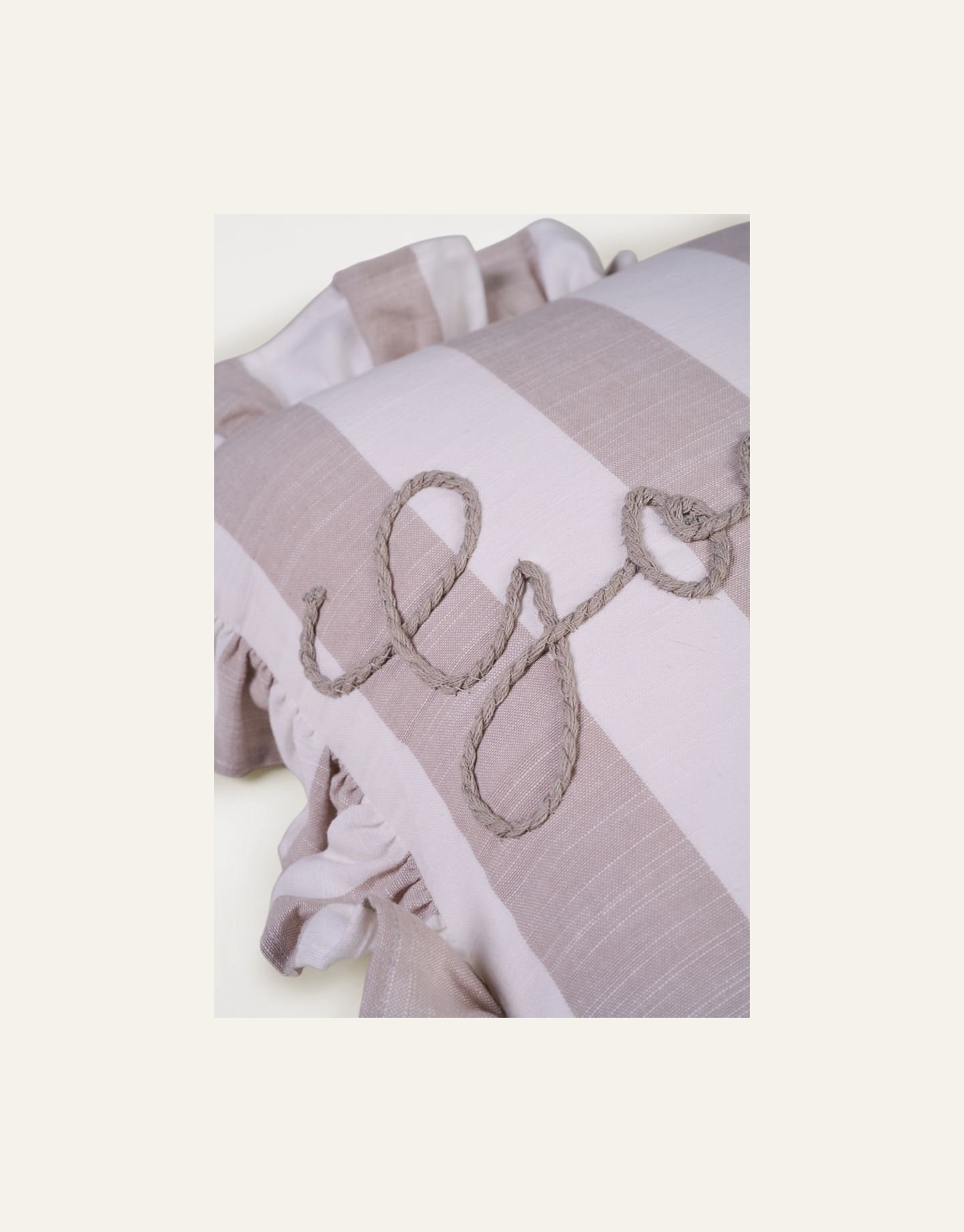 Prydnadskudde beige - 3