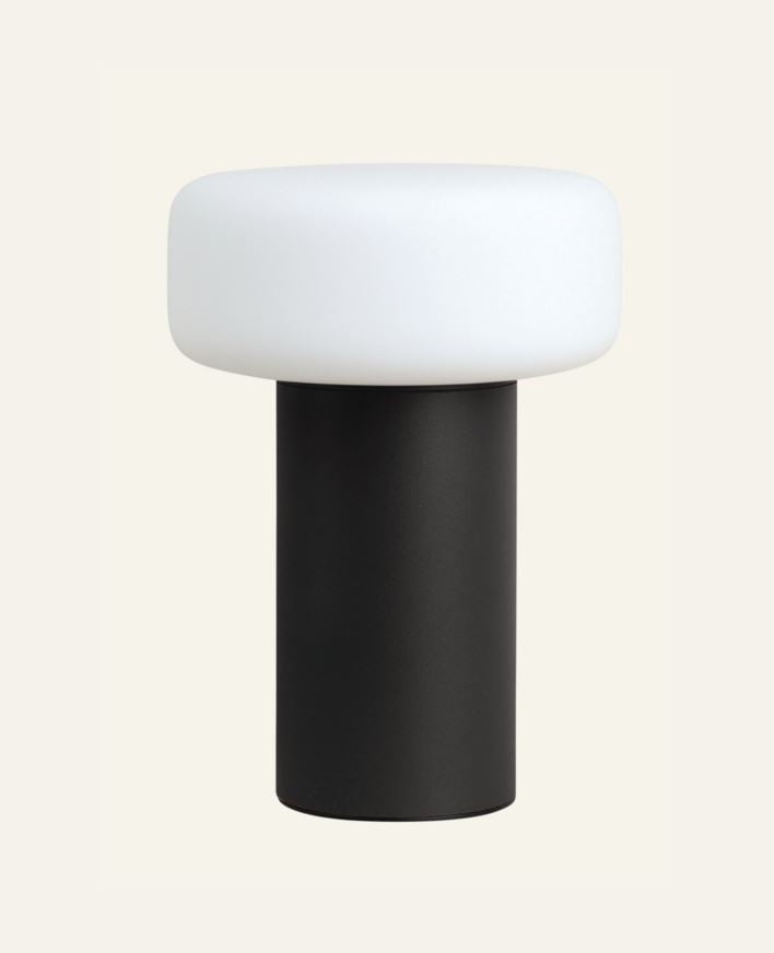 Batteridriven lampa svart - ø14x11,7 cm svart - 1