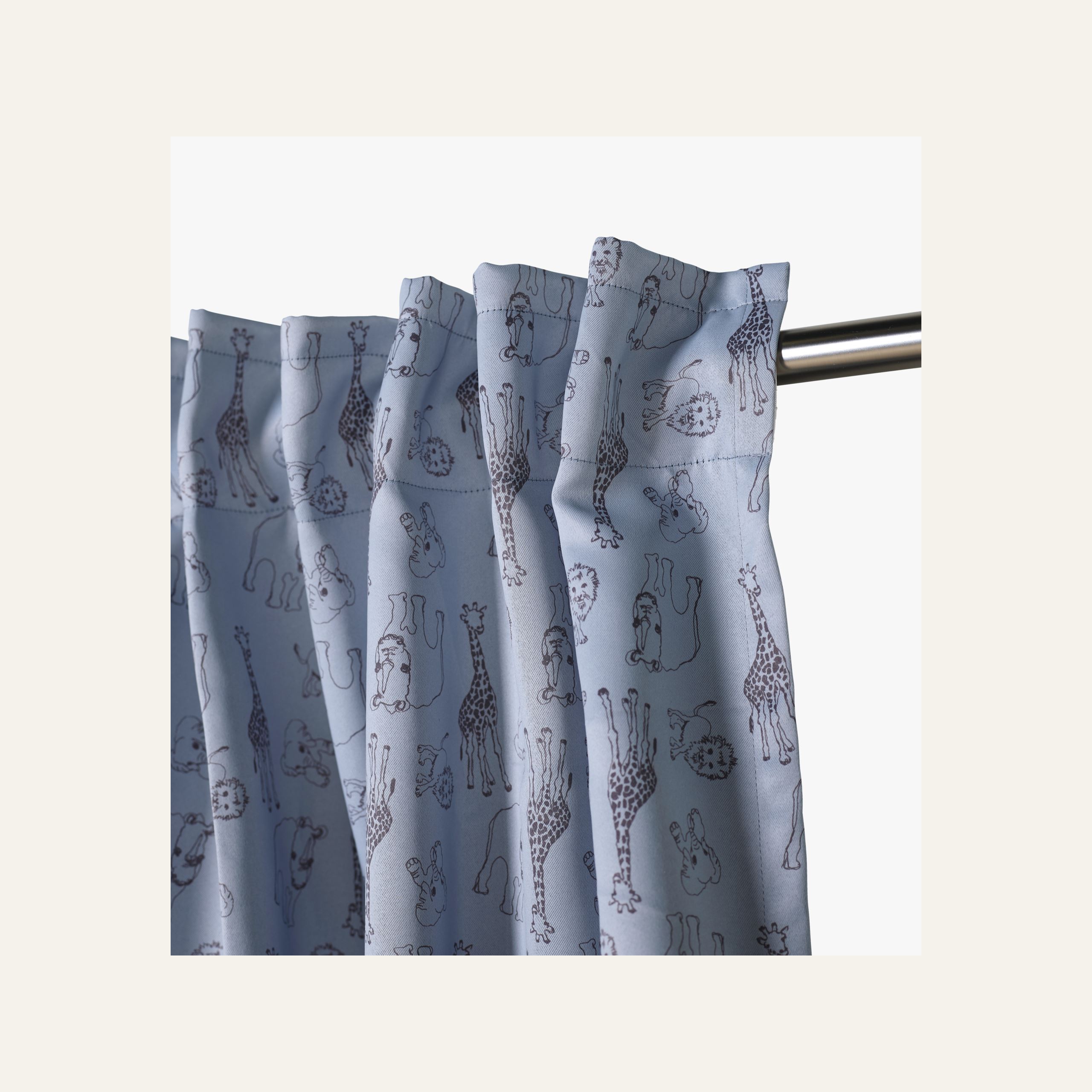 Ljusdämpande gardin ljusblå - 2