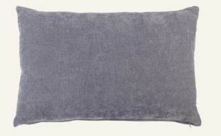 Carlo chenille prydnadskudde gråblå