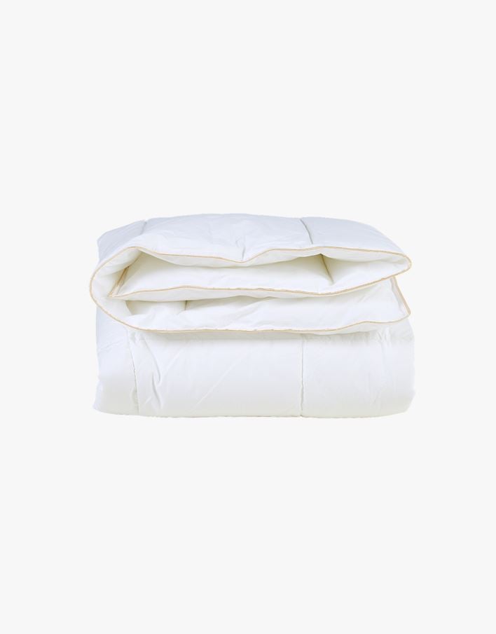 Medelvarmt fibertäcke vit - 150x210 cm vit - 1