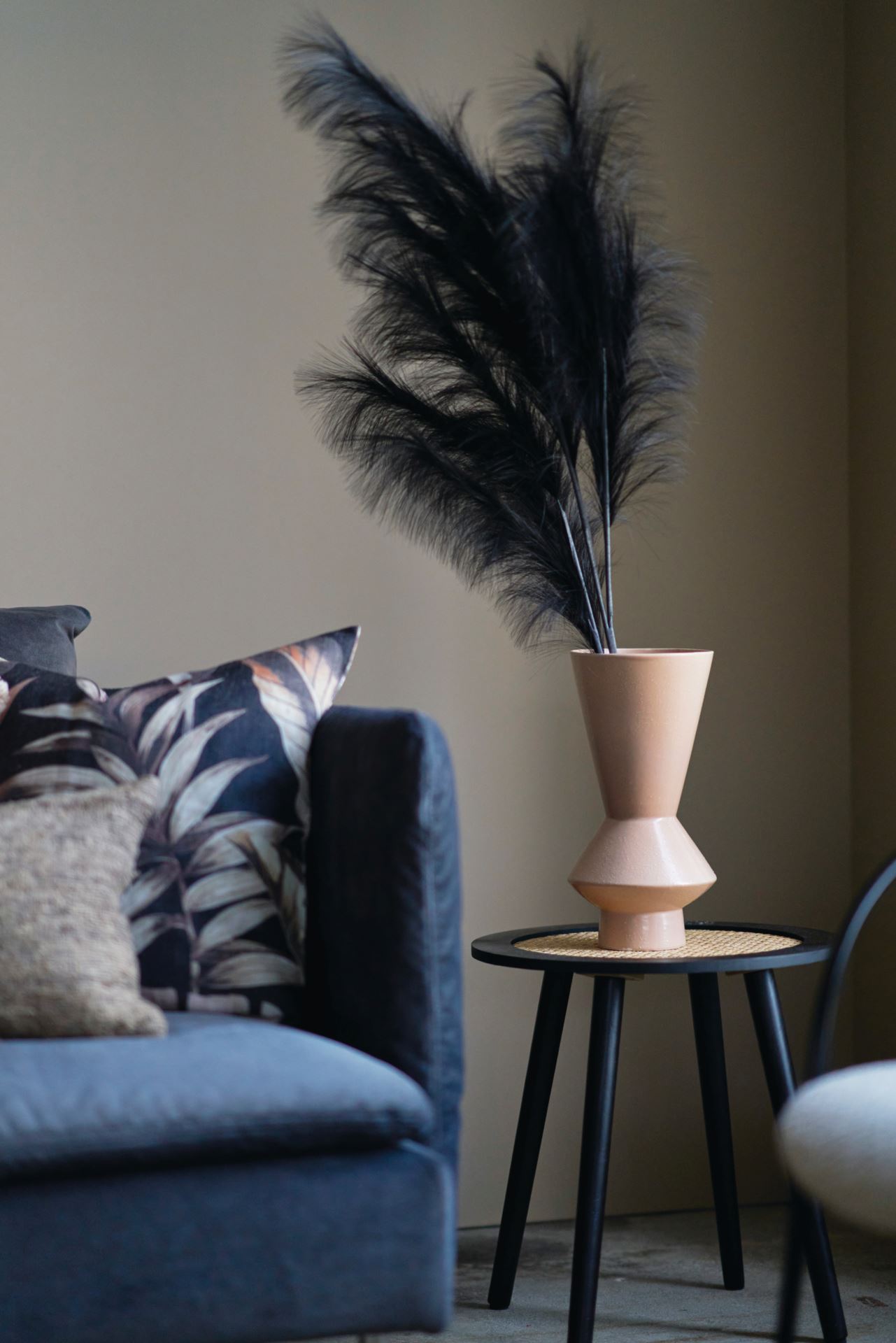 Torkat gräs svart - 2