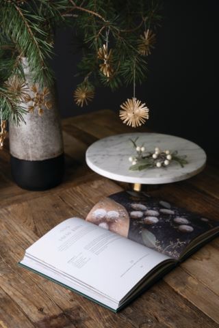 Advent bok grön