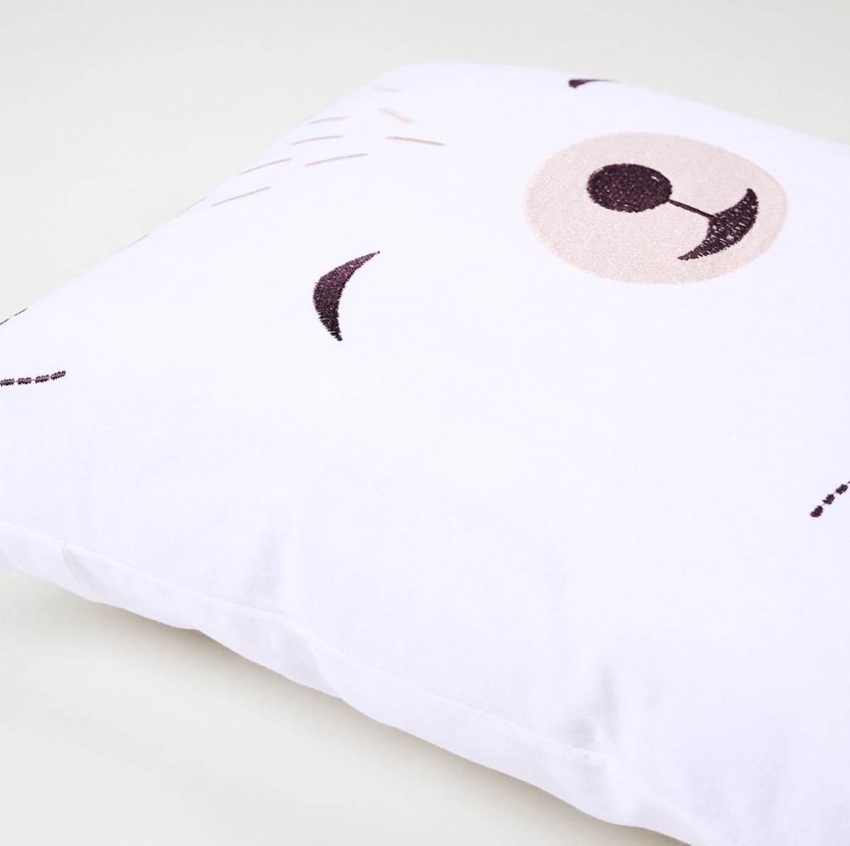 Prydnadskudde vit - 2