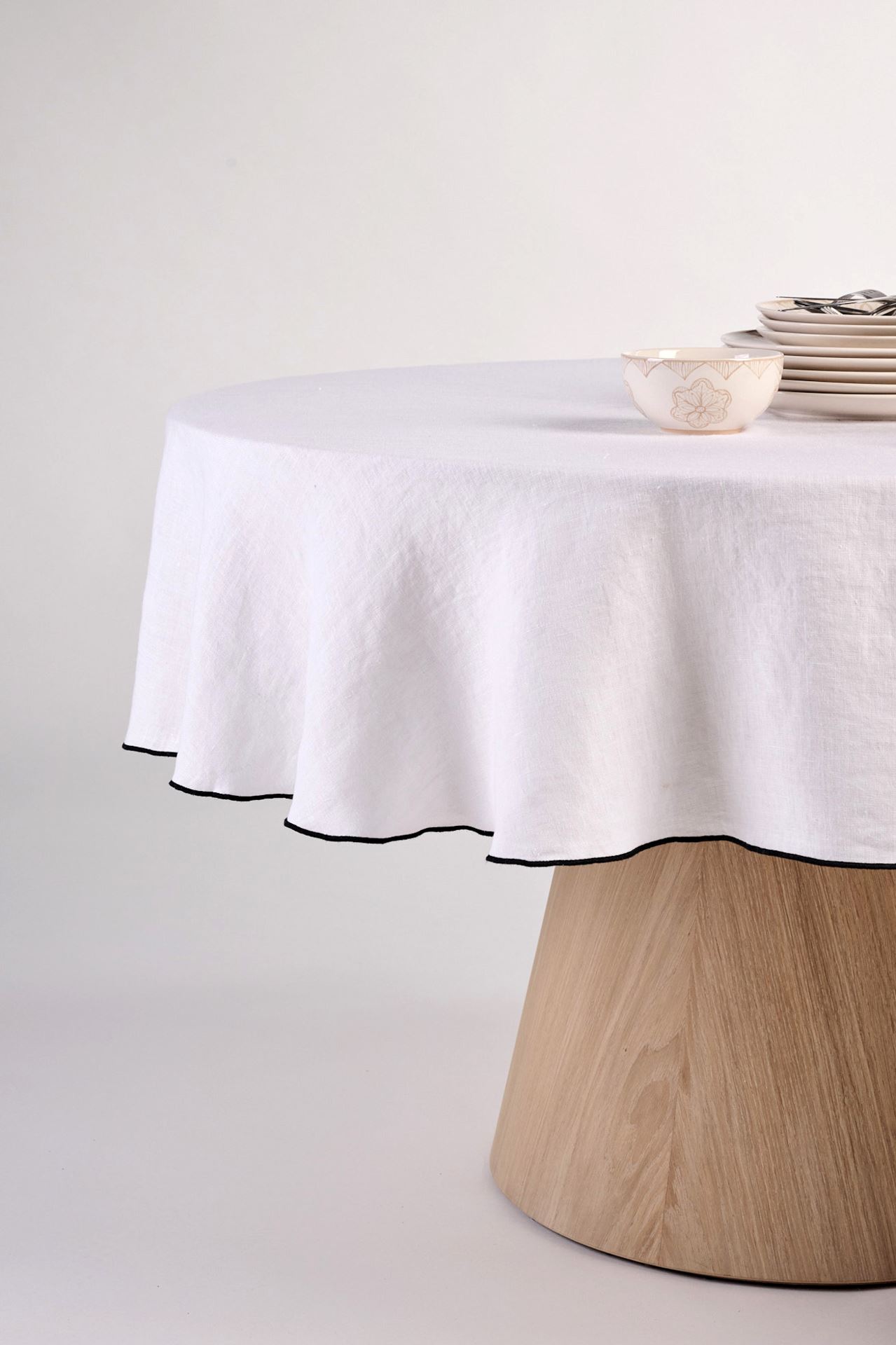 Rund linneduk vit - 4