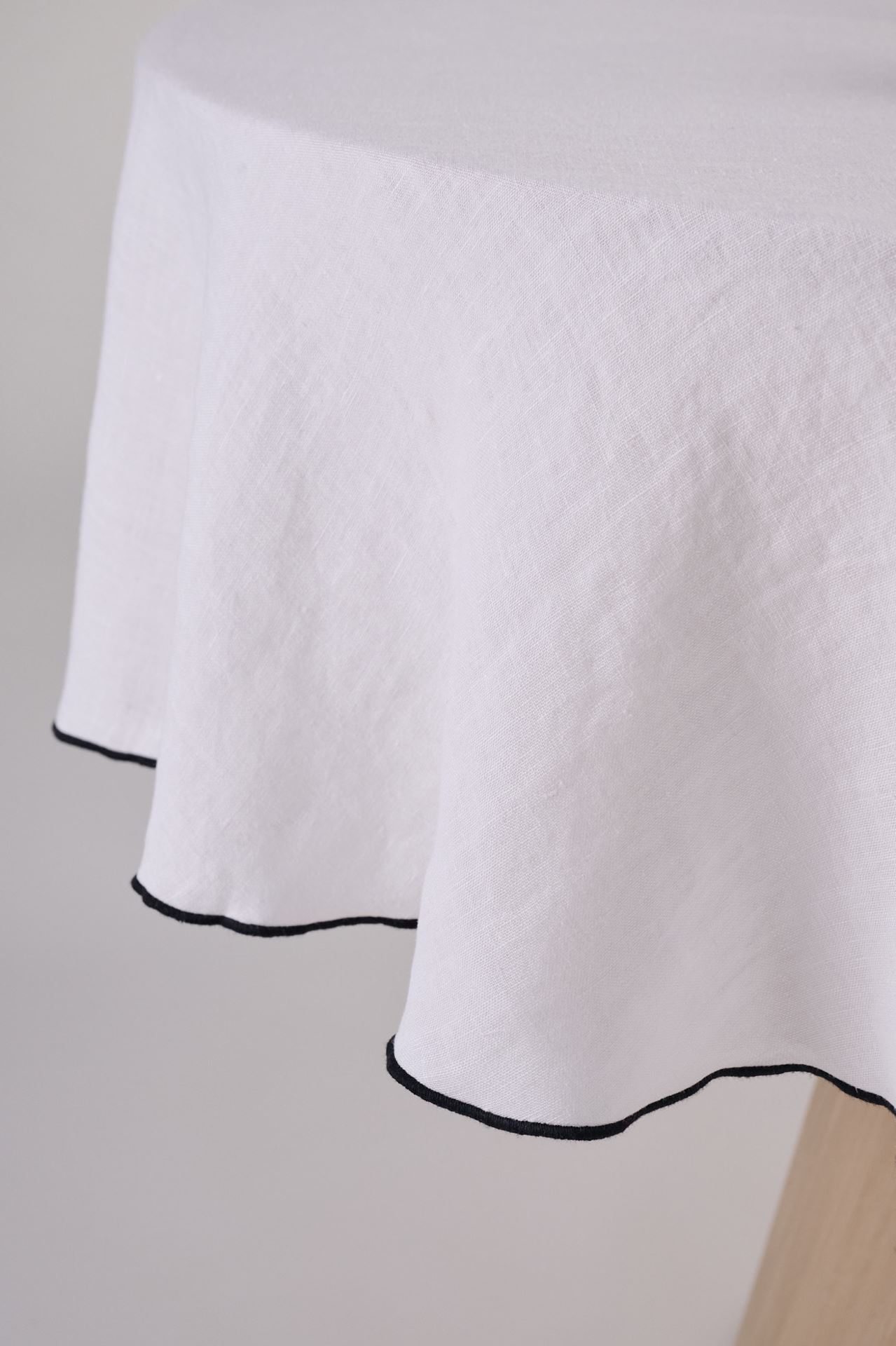 Rund linneduk vit - 3