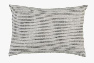 Camilla Pihl | Atelier Slim Stripe Kuddfodral Natur - 35x50 Cm