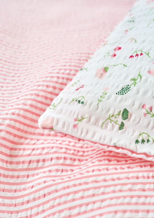 Påslakanset i bäckebölja multi/röd - 150x210 cm multi/röd - 1