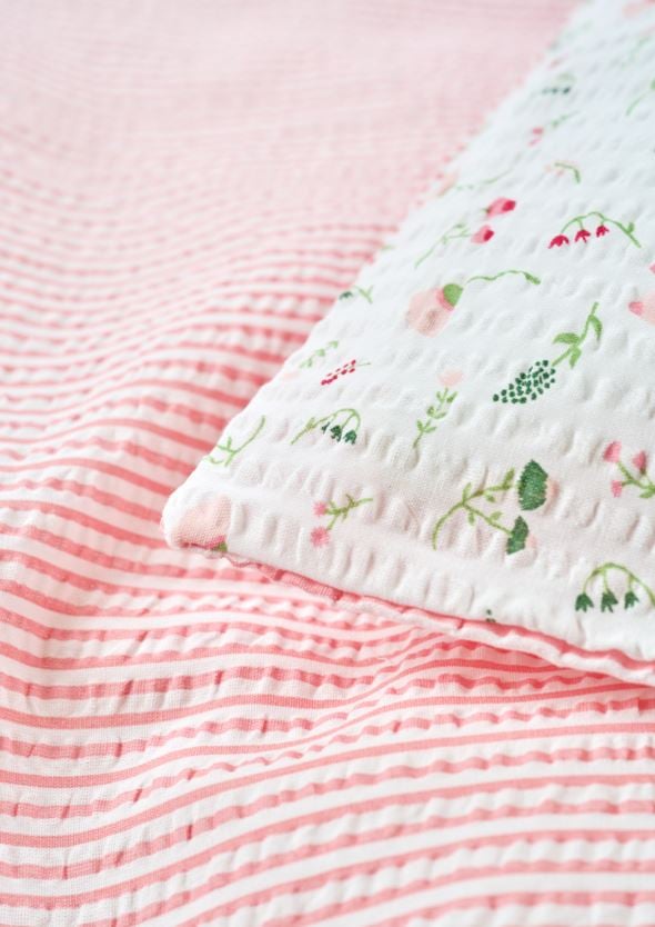 Påslakanset i bäckebölja multi/röd - 150x210 cm multi/röd - 1