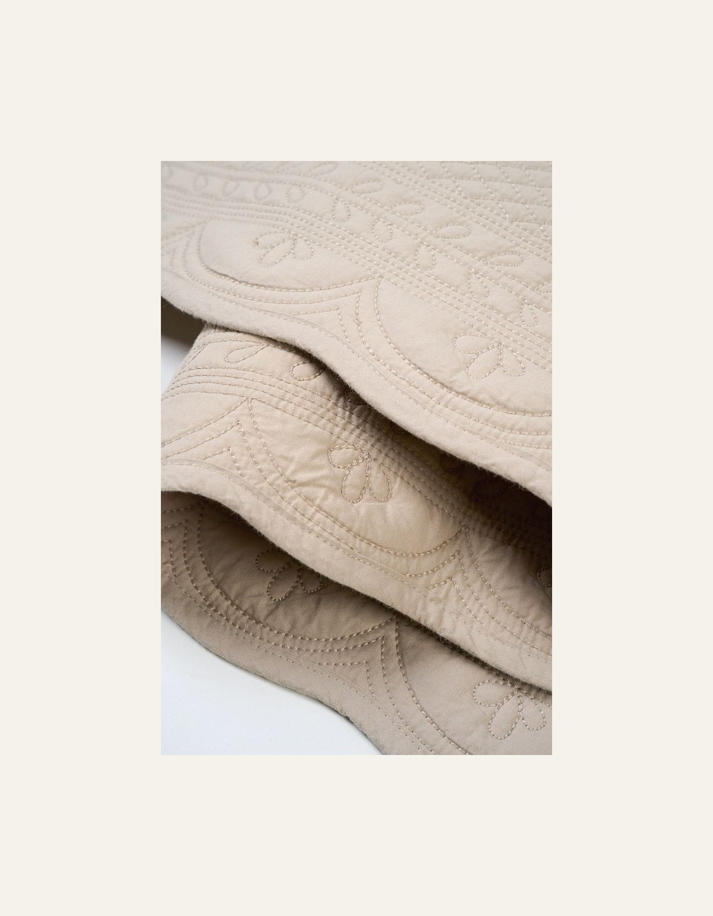 Bordslöpare beige - 2