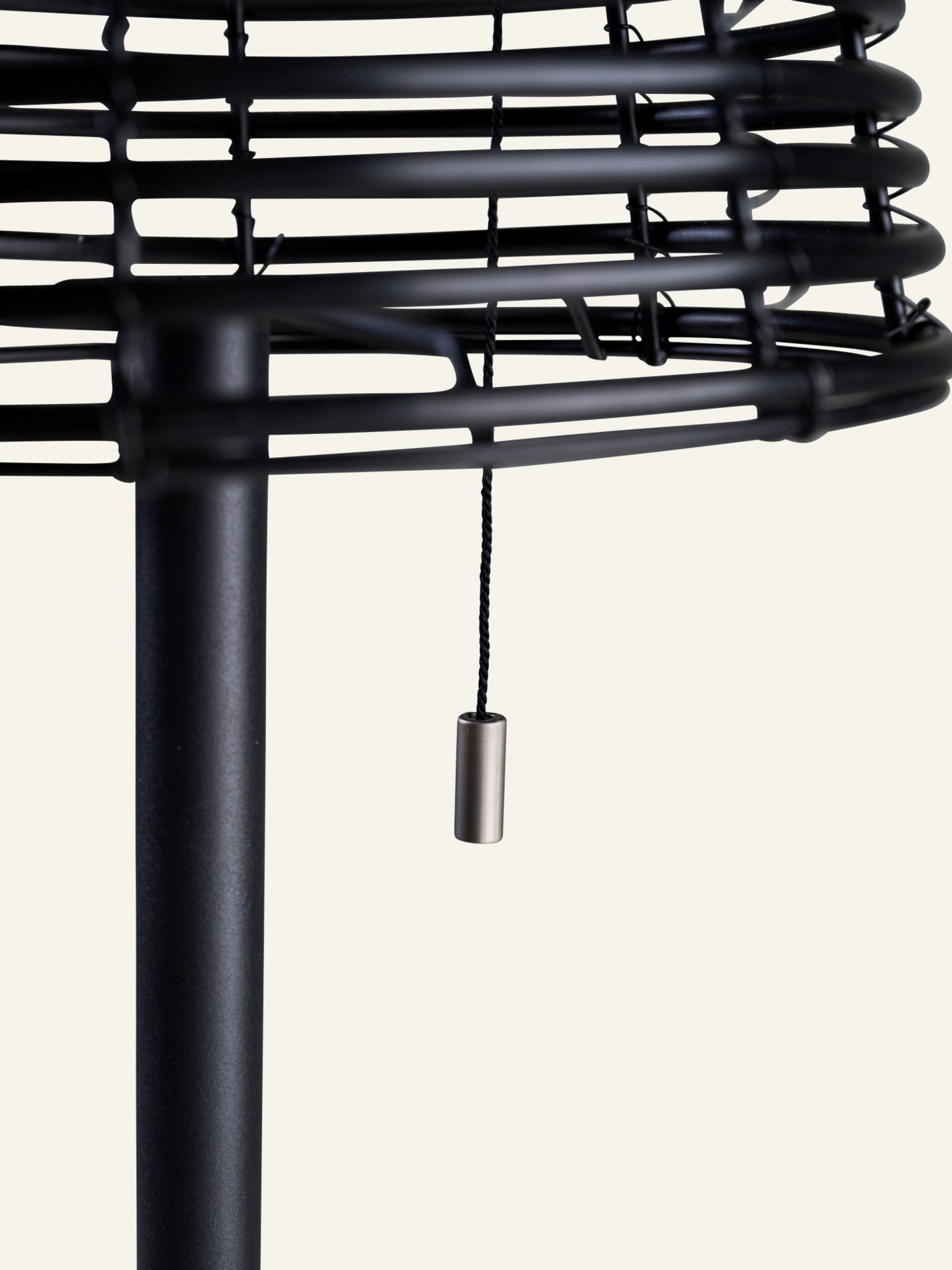 Batteridriven golvlampa svart - 2