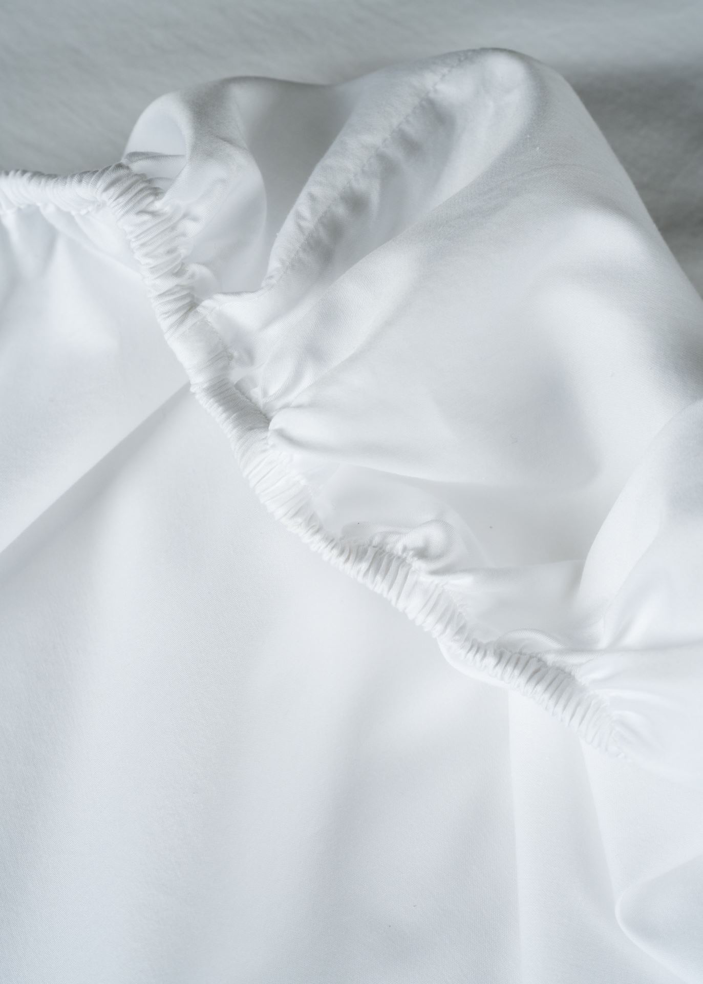 Dra-på-lakan vit - 2