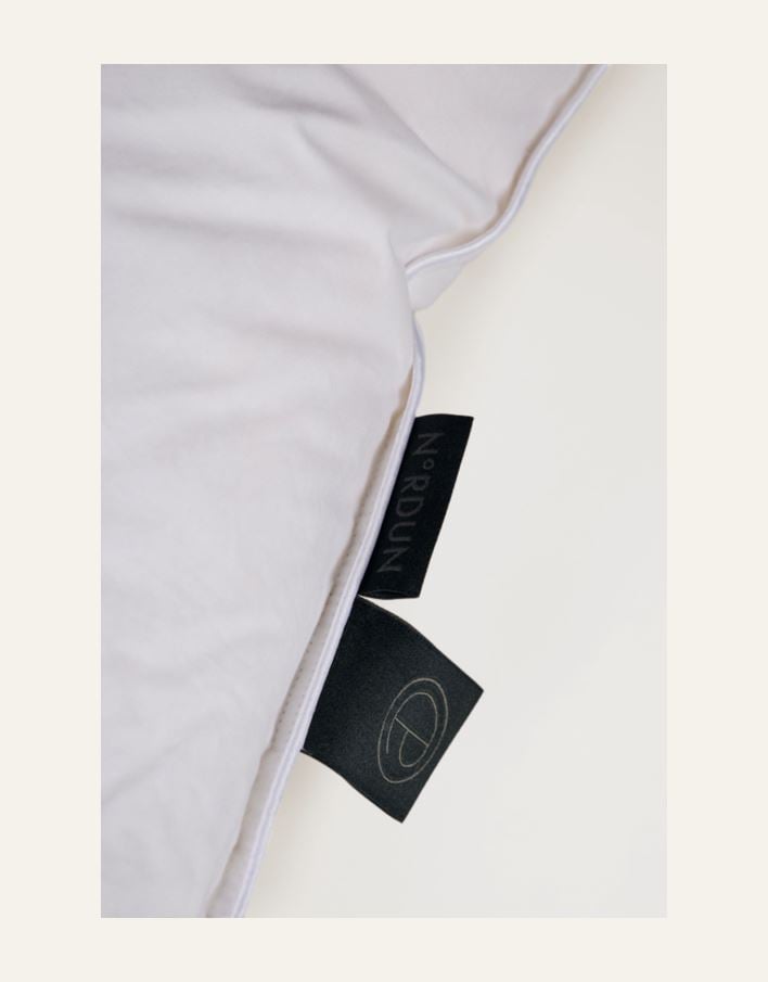 Medelhög dunkudde vit - 6