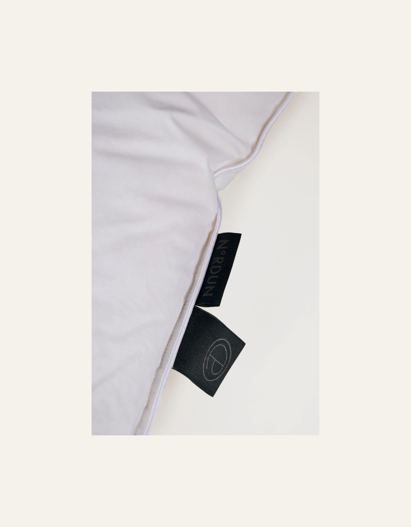 Medelhög dunkudde vit - 6