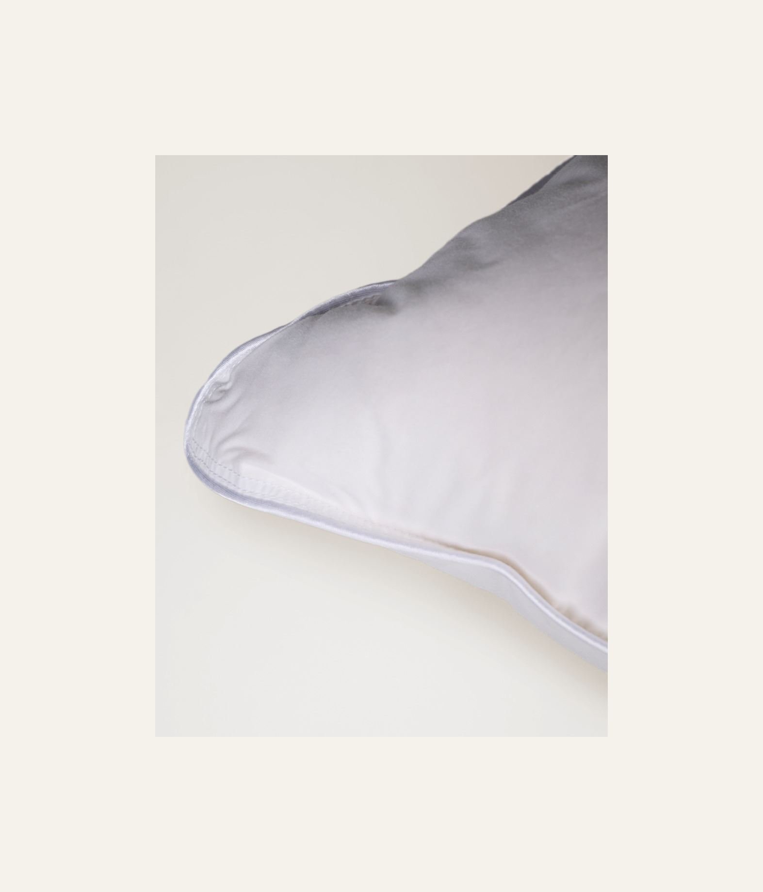 Medelhög dunkudde vit - 5