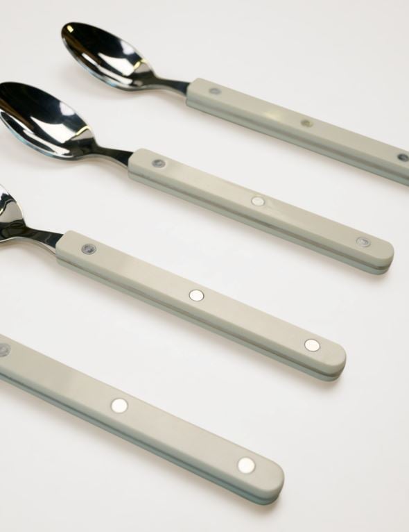 Teskedar                       vit - 2