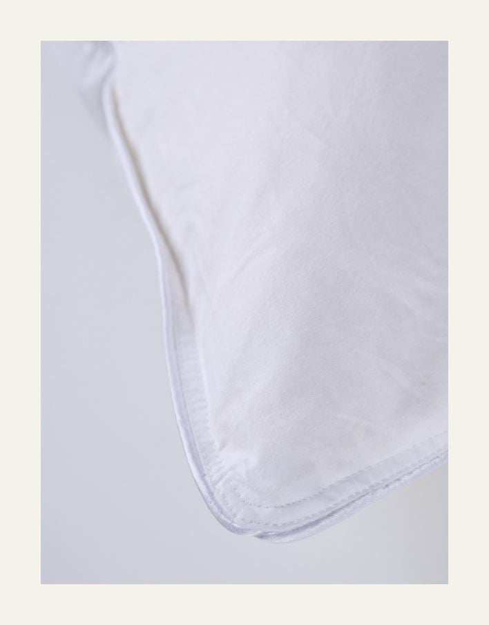 Medelhög fjäderkudde vit - 4