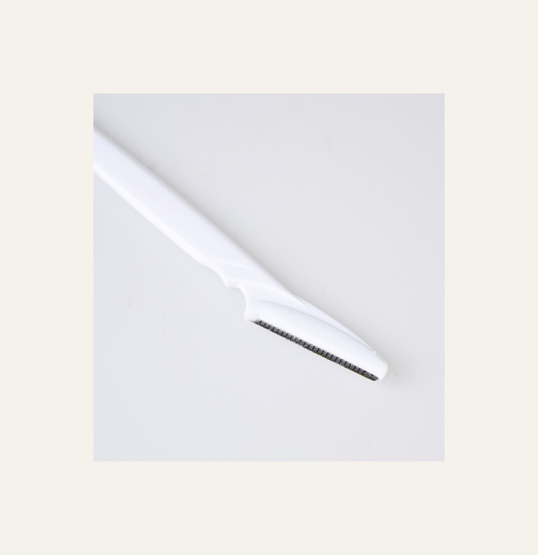 Ögonbrynsrakhyvel vit - 2