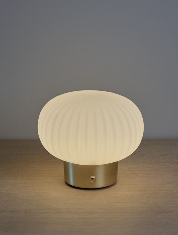 Batteridriven lampa mässing - 3