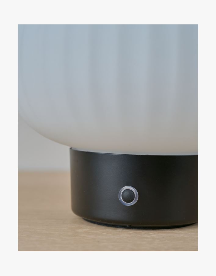 Led lampa svart - 13,4 cm ø15,6 svart - 1