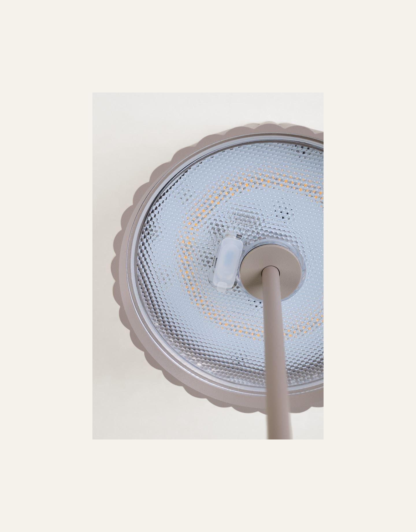 Batteridriven lampa taupe - 2