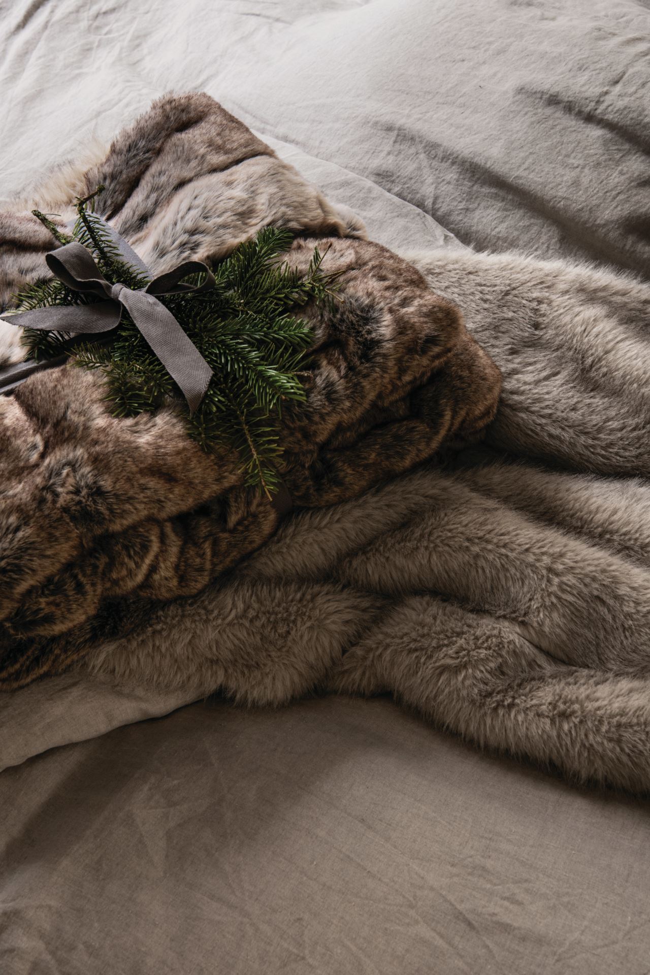 Pläd i pälsimitation natur - 2