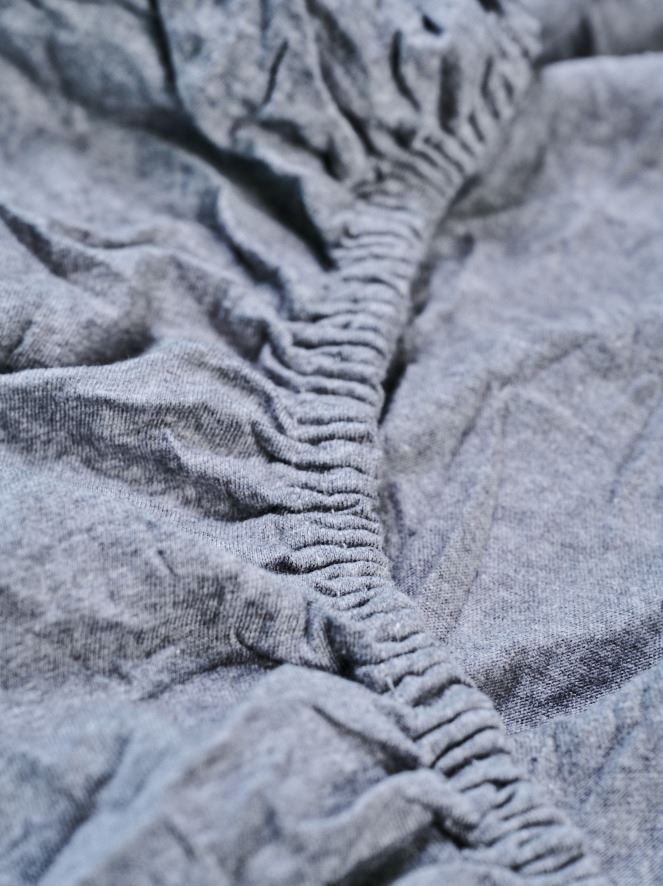 Dra-på-lakan grå - 3