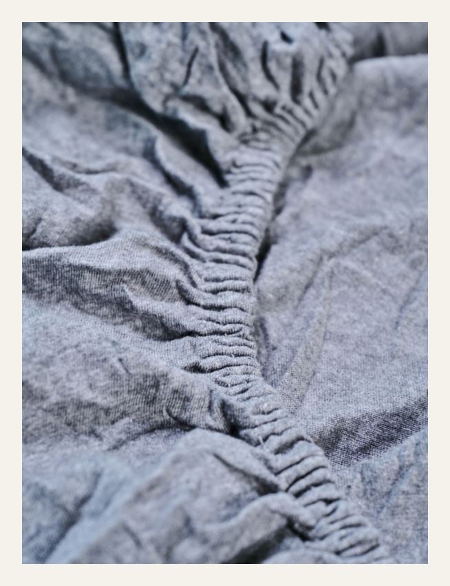 Dra-på-lakan grå - 3