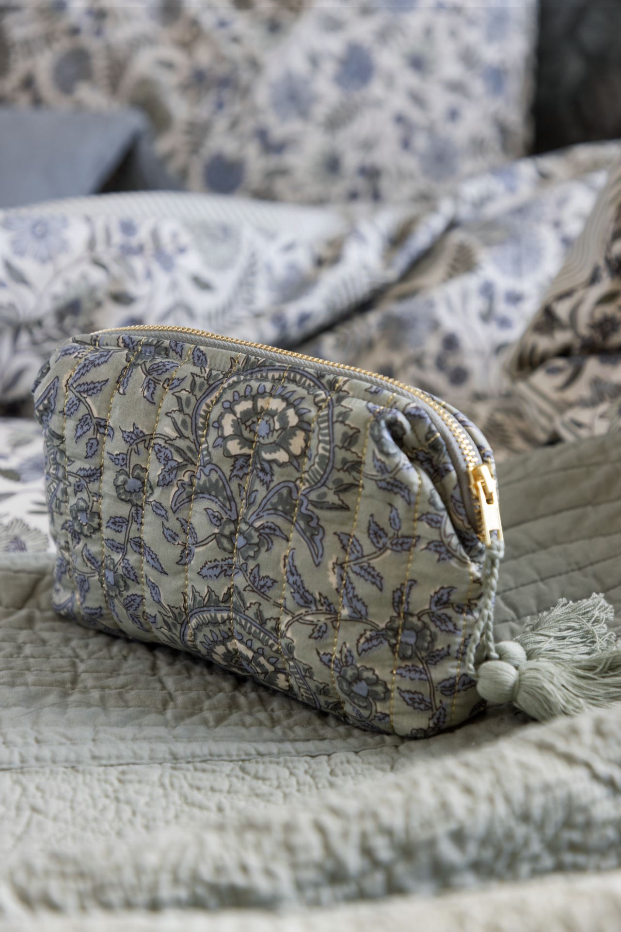 Neccessär olivgrön - 2