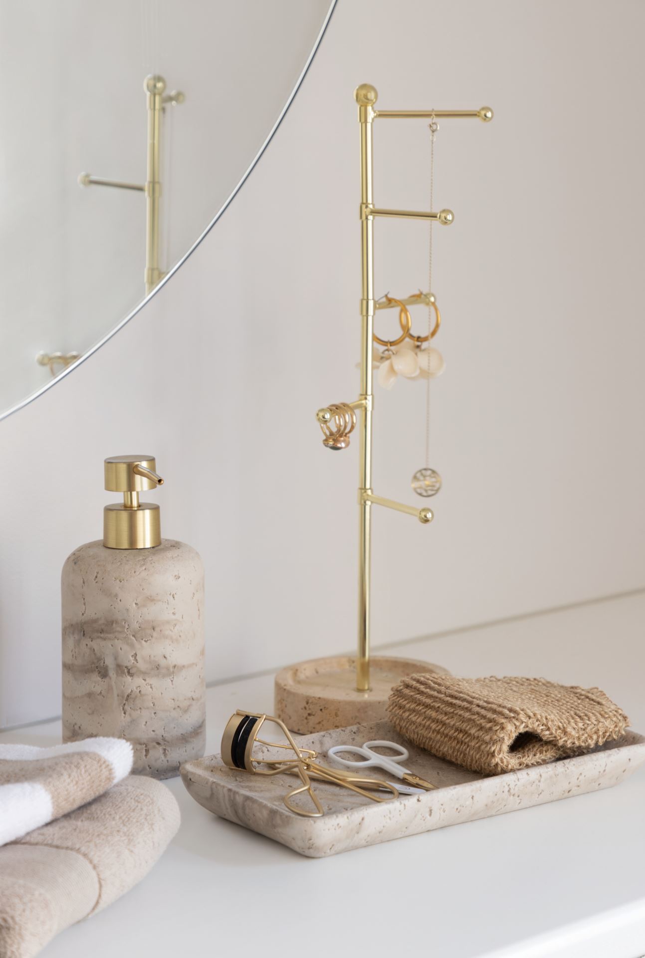 Smyckeshängare guld - 2