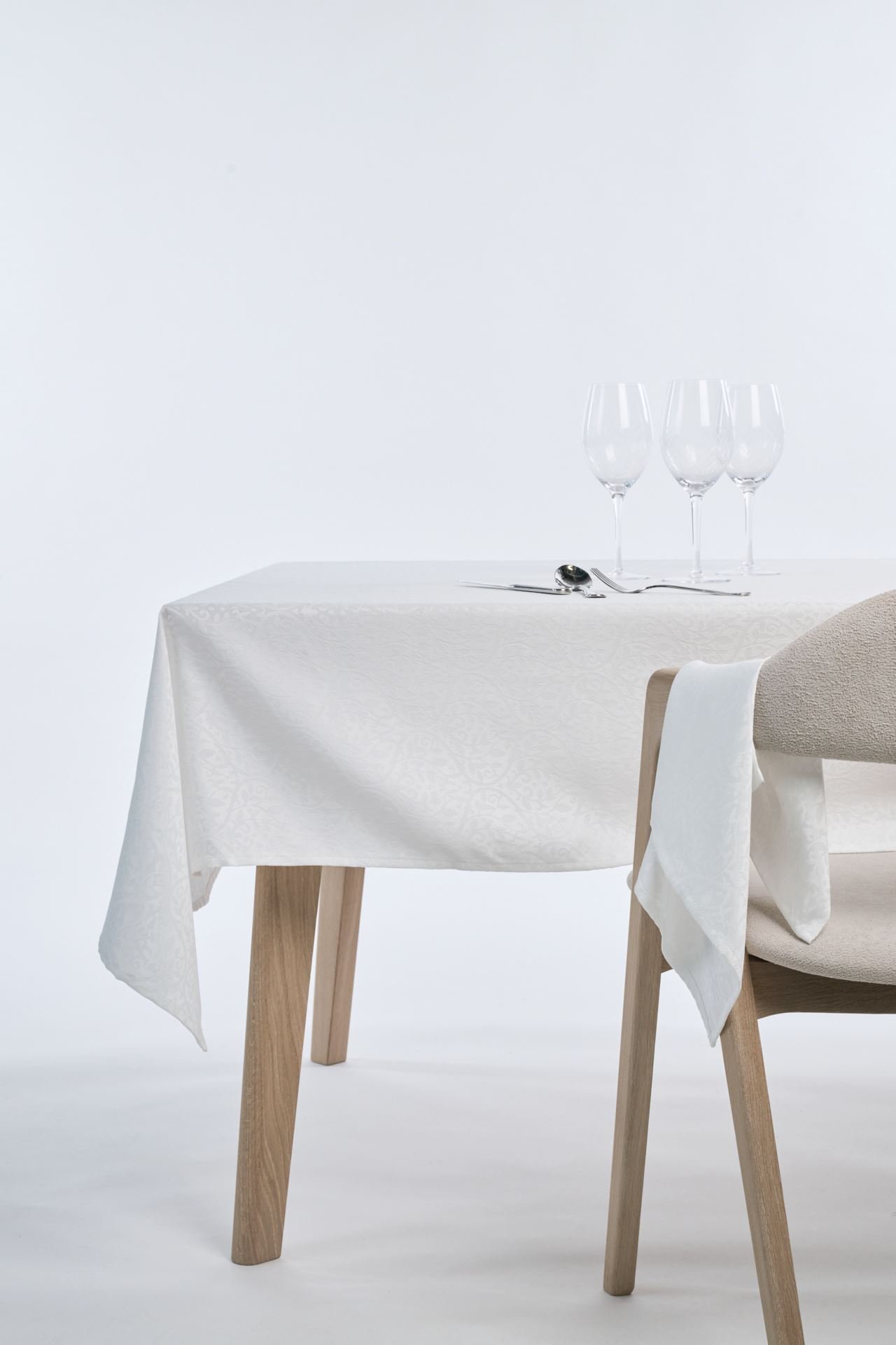 Jacquard duk vit - 140x350 cm vit - 1