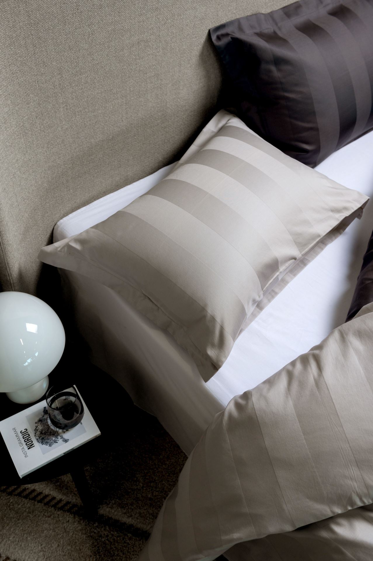 Påslakanset i satin stål - 2