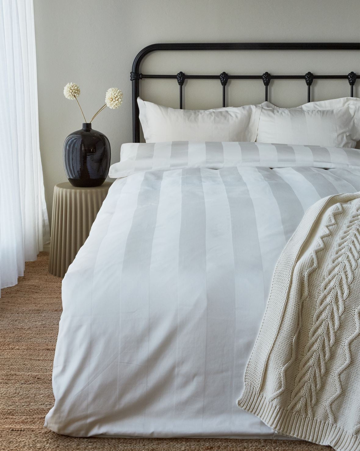 Påslakanset i satin offwhite