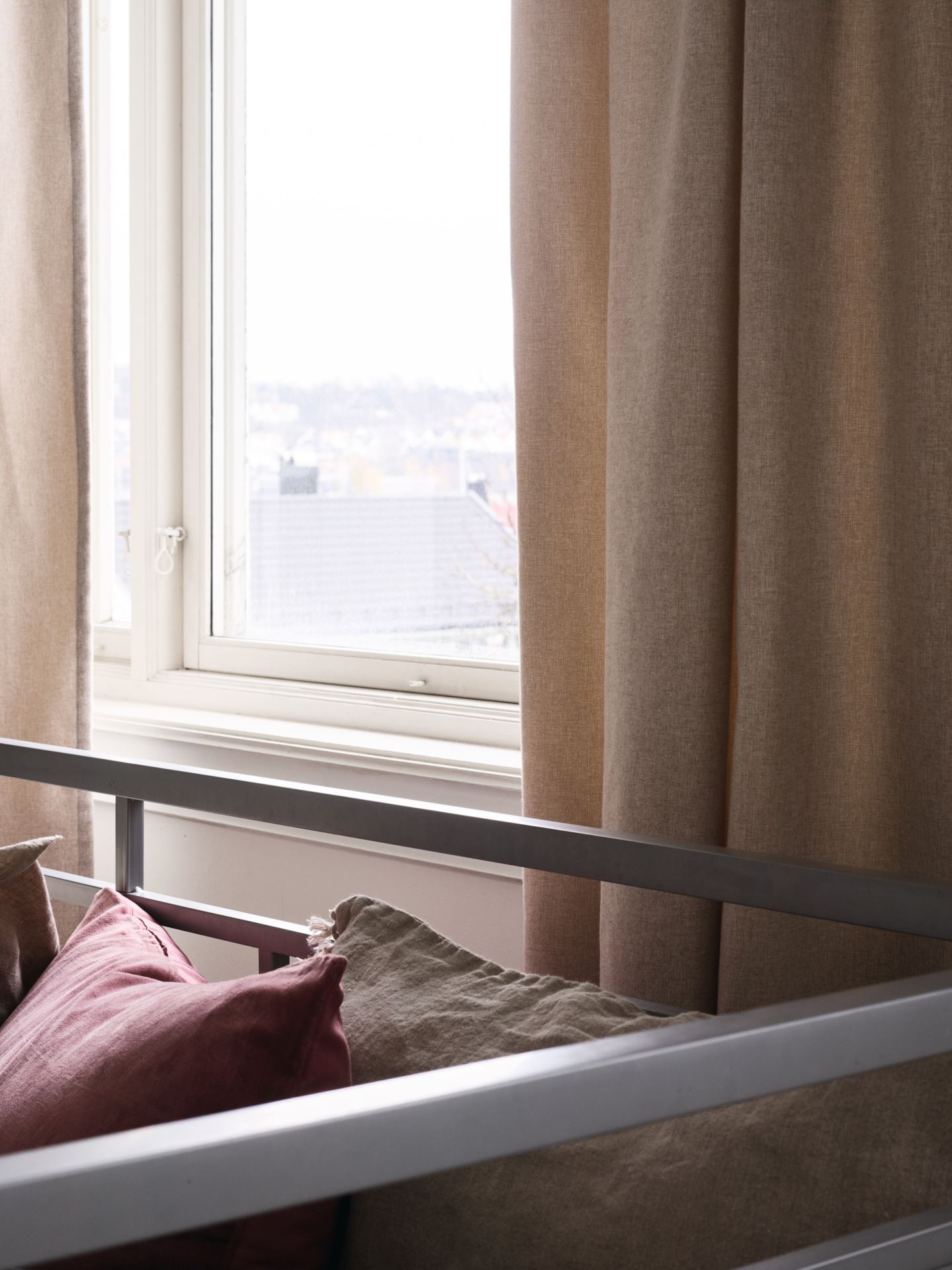 Ljusdämpande gardin beige - 6