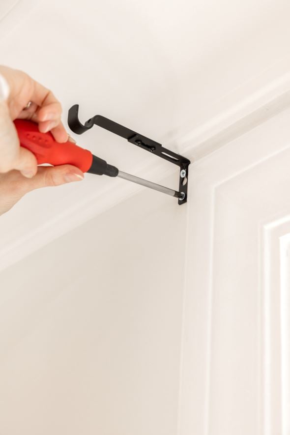 Gardinstång svart - 18