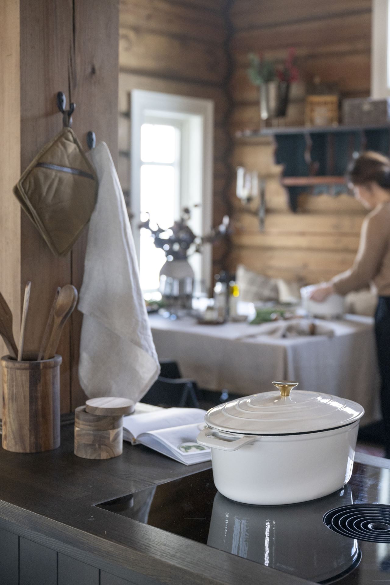 Gjutjärnsgryta oval creme - 2