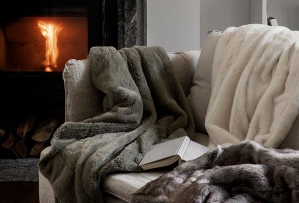 Pläd i pälsimitation olivgrön - 2