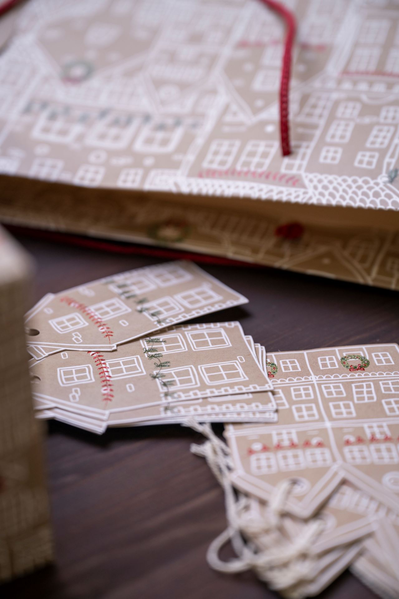 Presentetikett 12st natur - 9 cm natur - 1