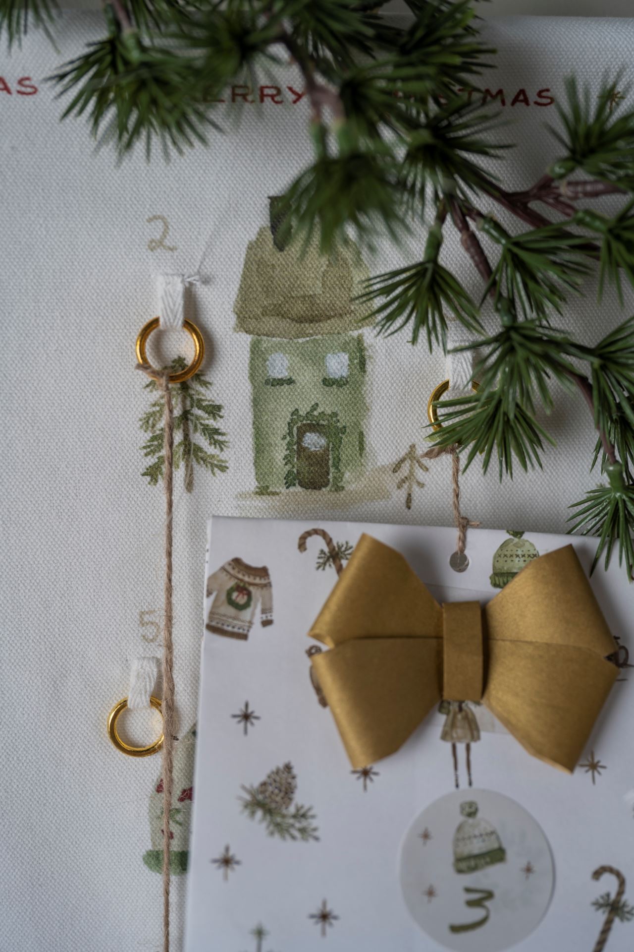 Presentdekoration guld - 2