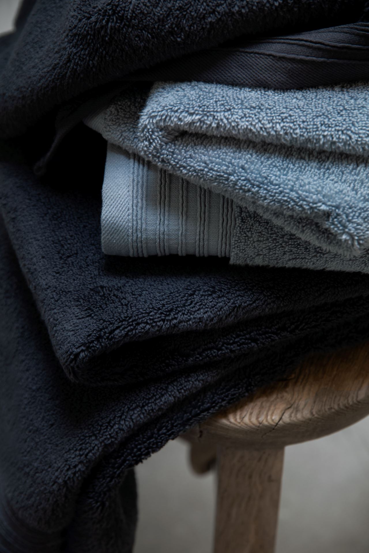 Handduk mörkblå - 2