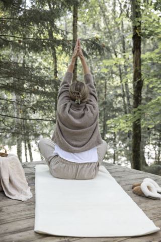 Läs mer om Wool yogamatta offwhite