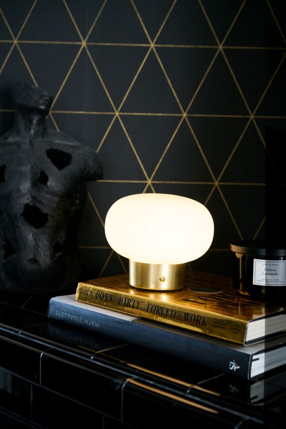 Batteridriven lampa mässing - 3